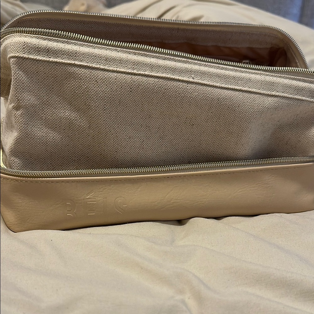 Beige Canvas Dopp Kit Beis Toiletry bag